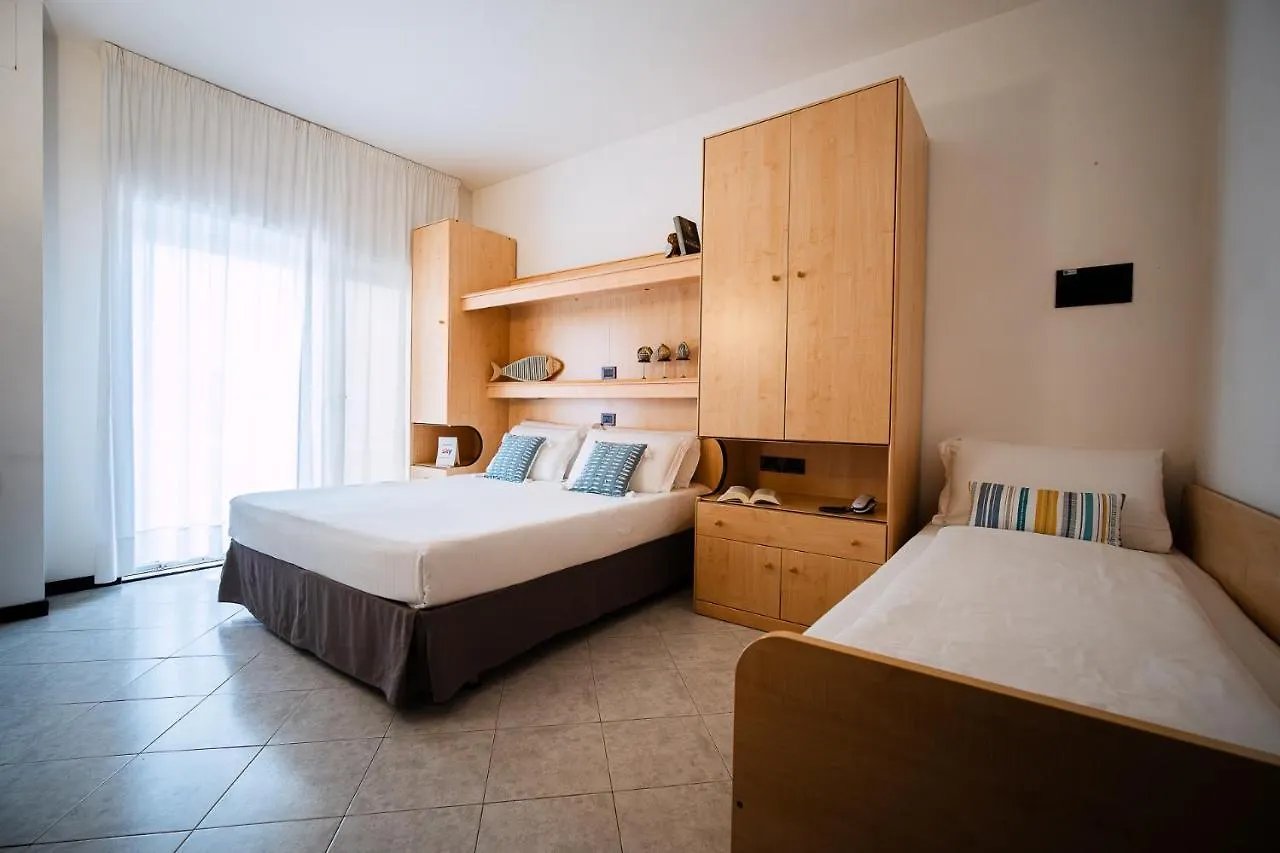Hotel Niagara Lido di Jesolo 4*,